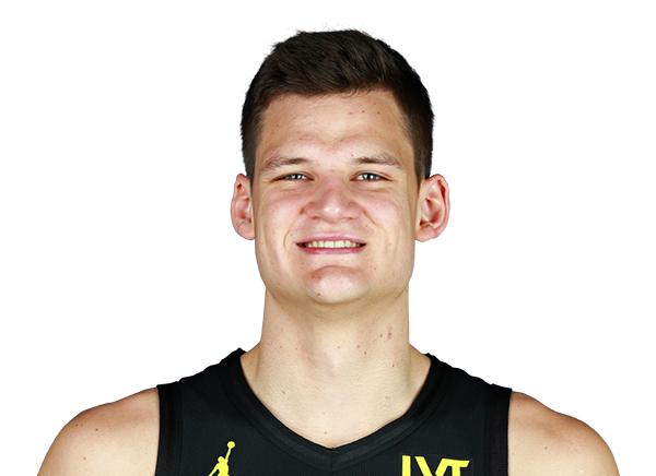 https://img.claesgoranhederstrom.com/img/basketball/player/66d5d8d959499e282f7374aff601140e.png